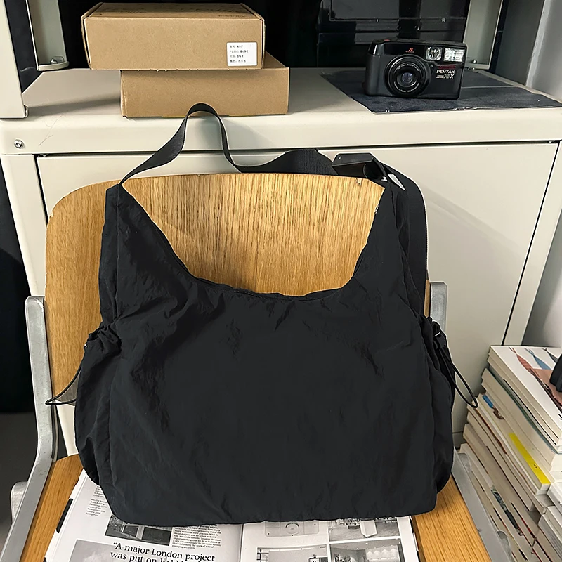 Practical Messenger Bag Large Capacity Simple Crossbody Bag Solid Color Casual Nylon Sling Bag Party Work Shopping Shoulder Bag