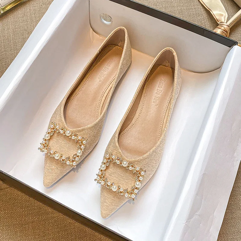 

Женские удобные и элегантные кроссовки, повседневные туфли на плоской подошве, с острым носком, с пряжкой, универсальные, мягкие, с закрытым носком, большие размеры