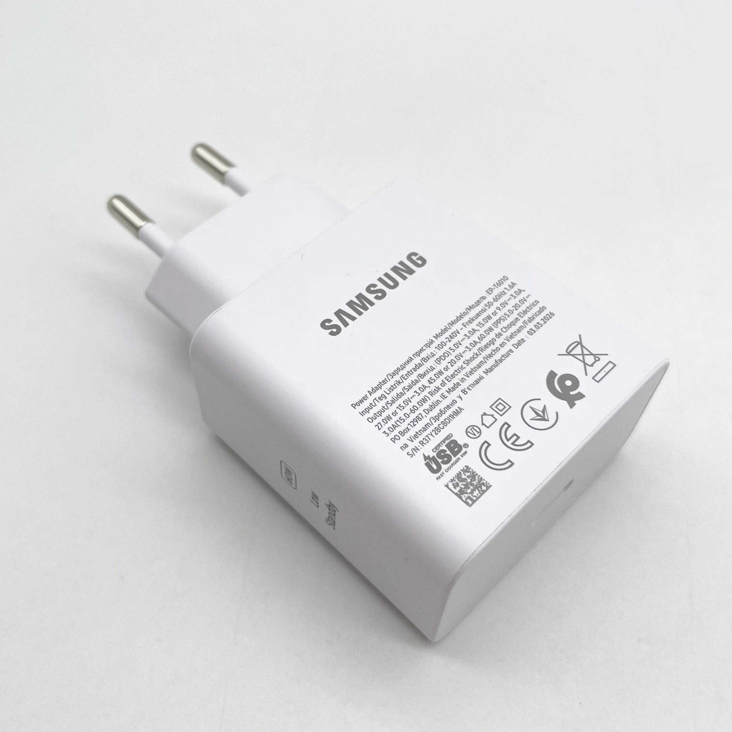 High-Speed 60W USB-C Charger with Super Fast PPS Power Adapter