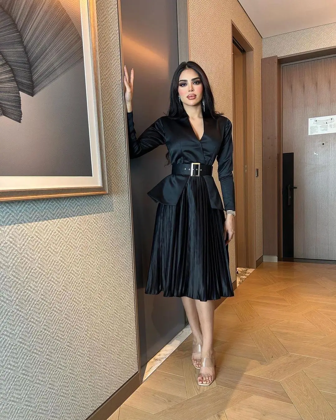 

V-Neck Prom Dresses Arabia Pleated A-line Long Sleeves knee-length Formal Dresses Vestidos De Fiesta Elegantes Para Mujer 2023