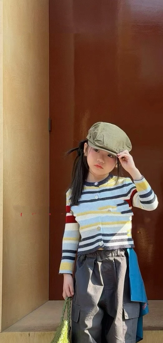 여아 2026 봄 신상 라운드넥 레트로 배색 레인보우 스트라이프 니트 스웨터 가디건 코트