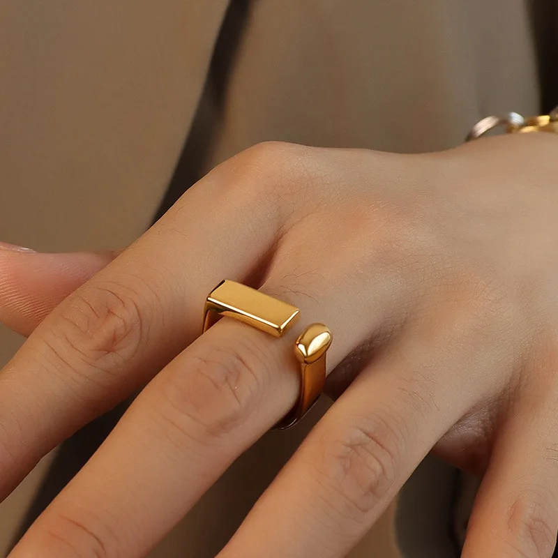 Minimalistische Ringe aus 316L-Edelstahl mit 18 Karat vergoldetem, wasserdichtem, nicht anlaufendem Damenring, ästhetischer Damenschmuck