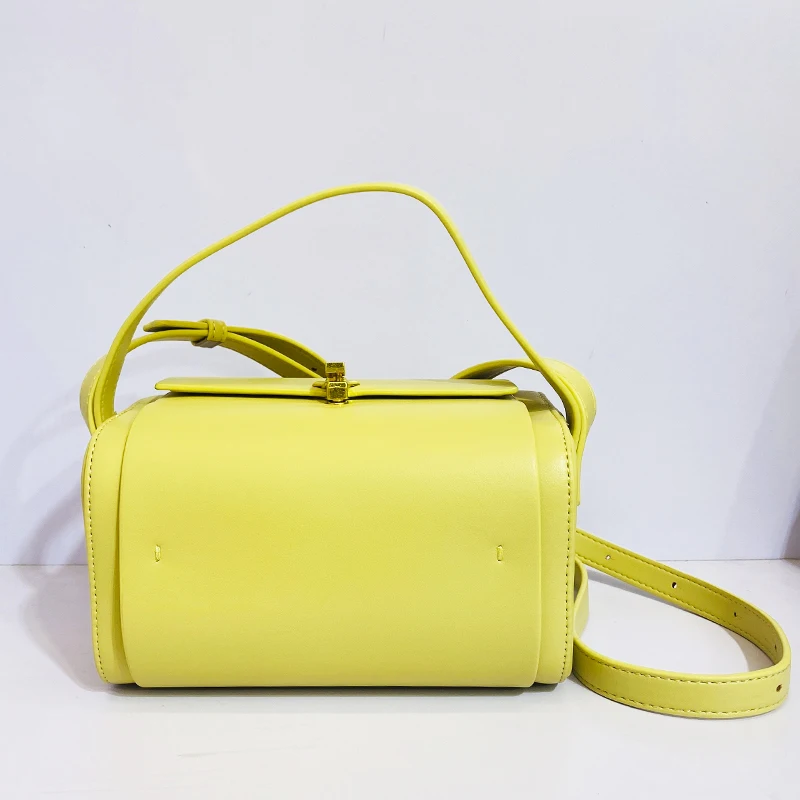 thumbnail image 1 of Bolsos bandolera de moda para mujer, bolso y monedero de diseñador de lujo, novedad 2023, mini bolso de hombro con decoración de candado con lentejuelas de cuero PU, 1 of 5