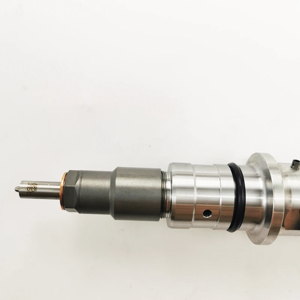 For 044517 5254261 is suitable for Cummins QS4.5 QSB6.7 electronic injection common rail injector assembly 0 445 120 177