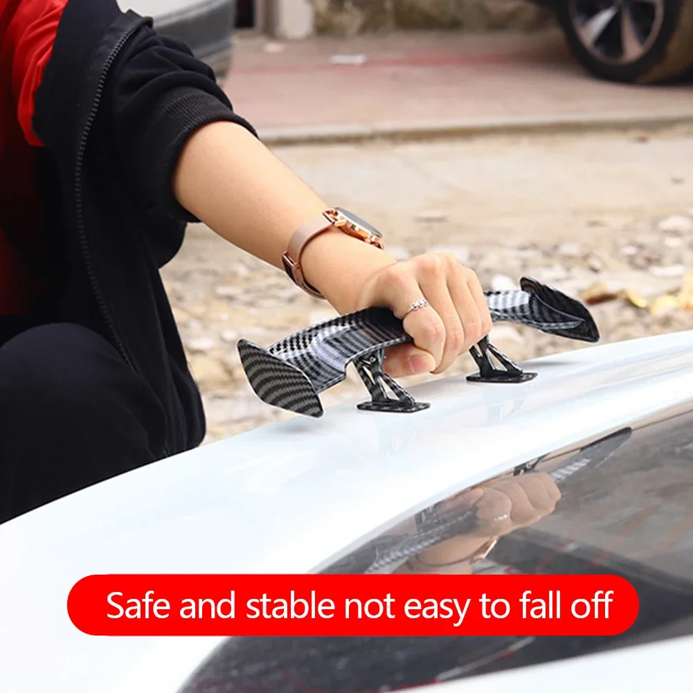 Mini ali effetto carbonio Spoiler posteriore universale per auto Decorazione modello piccolo Spoiler stile nero blu rosso bianco Accessori auto