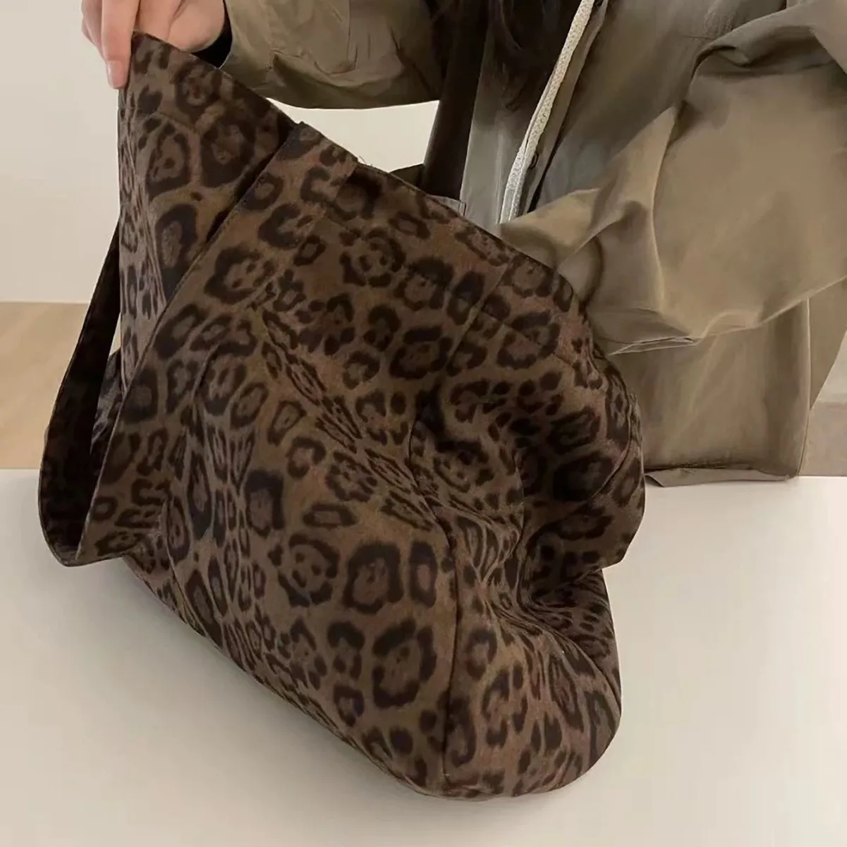 Large Capacity Leopard Tote Women Shoulder Bag NEW Shopper Purses and Handbags Fashion Designer Bags for Women