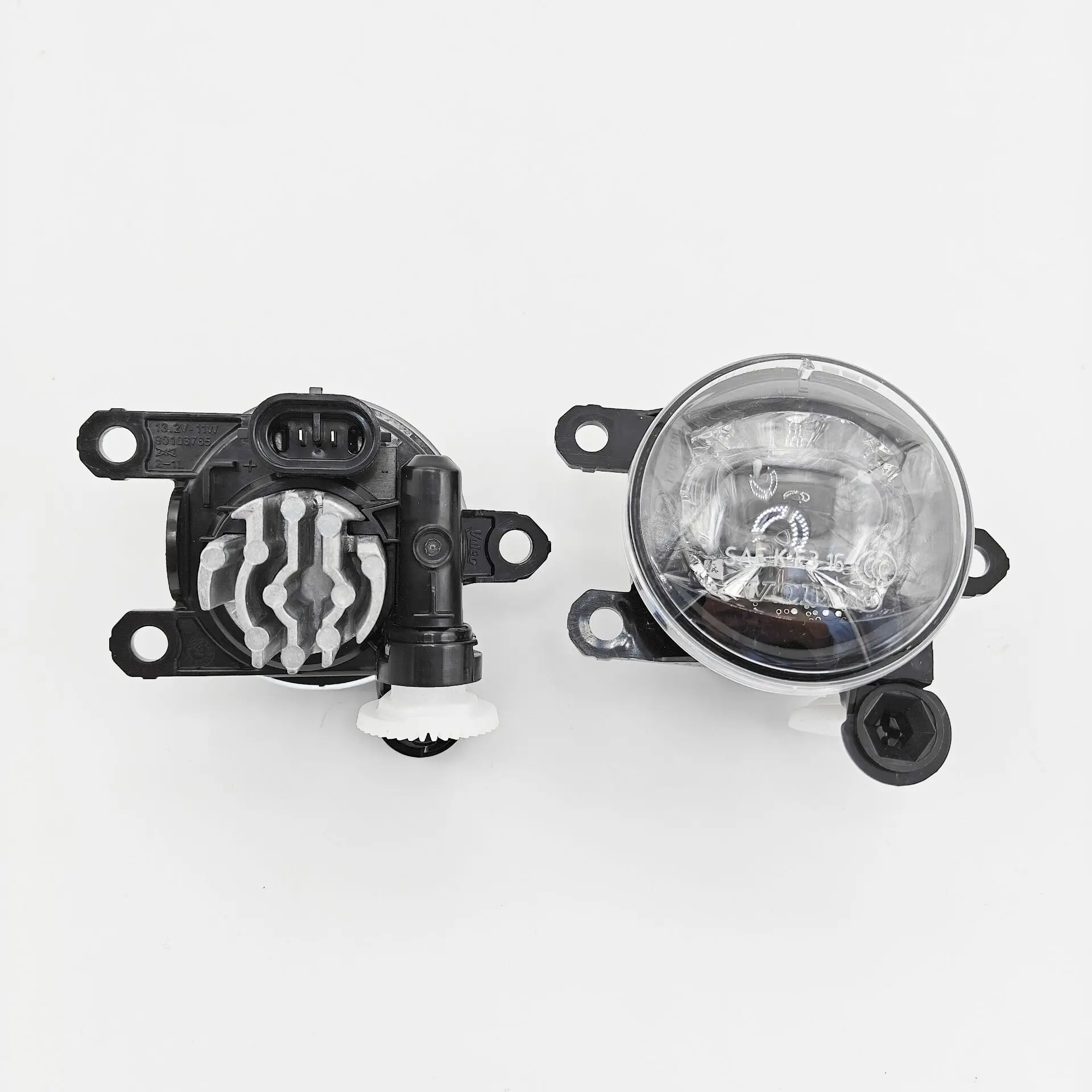 For Volvo XC40 POLESTAR 2 Front fog lamp assembly front bumper 