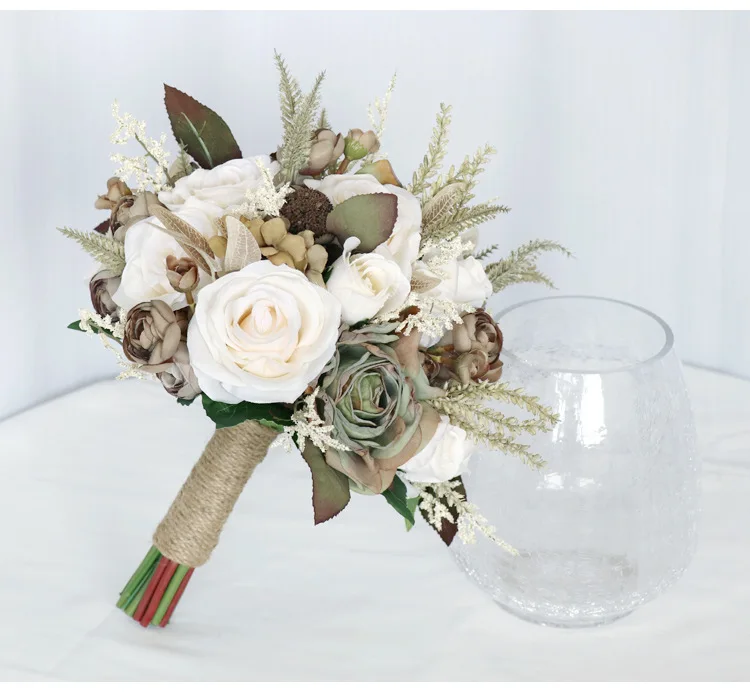 Vintage ivory white and brown Poney bride holding flowers outdoor wedding simulation bouquet wedding bridal fiori