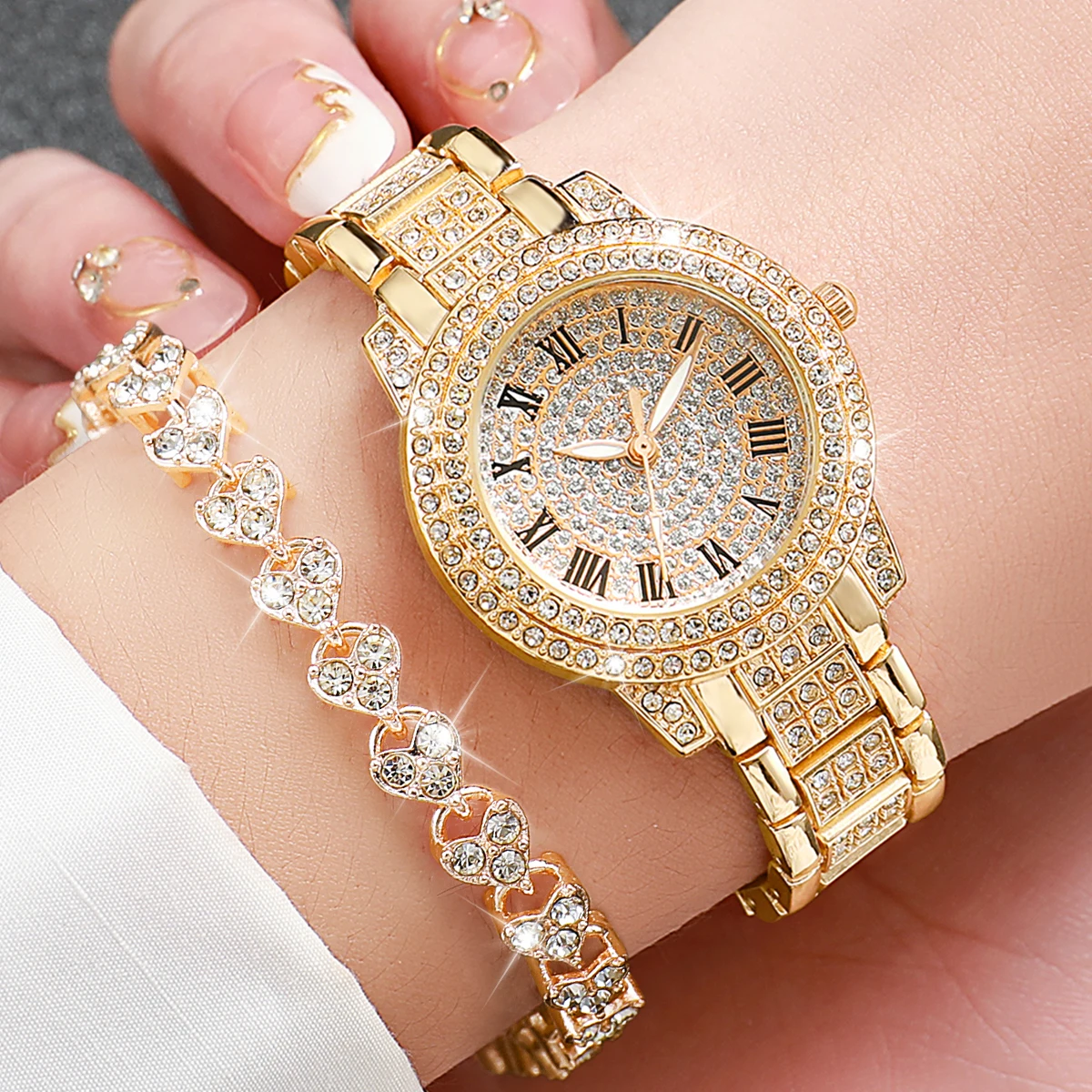 Medieval Jewelry 2024 New Women's Quartz Watch Small Disc