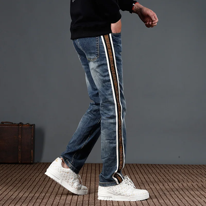 Рисунок 4 - Свободные прямые джинсовые брюки