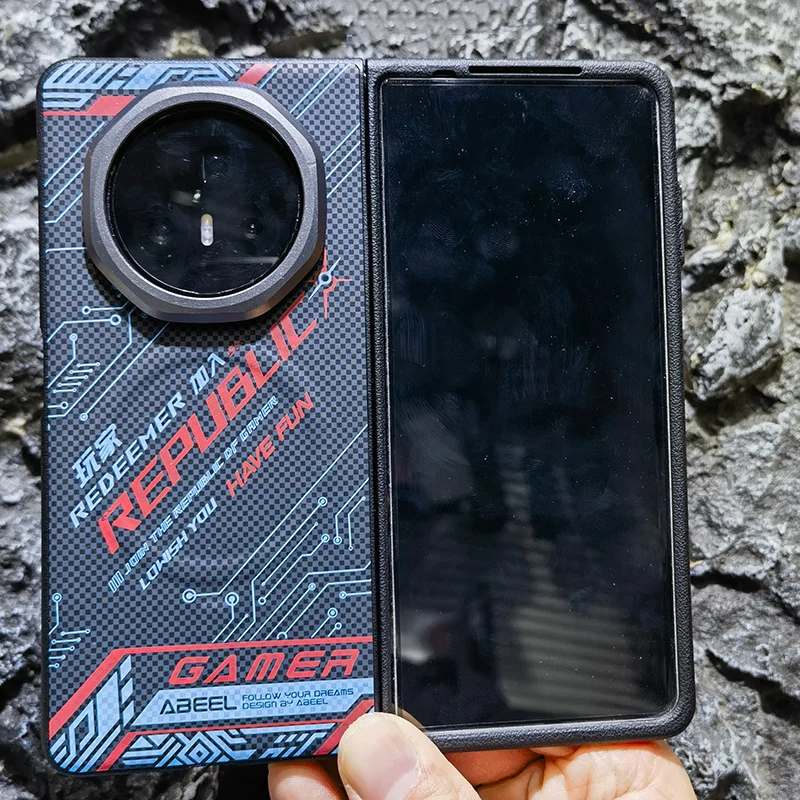 Enhanced Magnetic Folding Case with Wireless Charging for Honor Magic V3 - Fashionably Unique Design