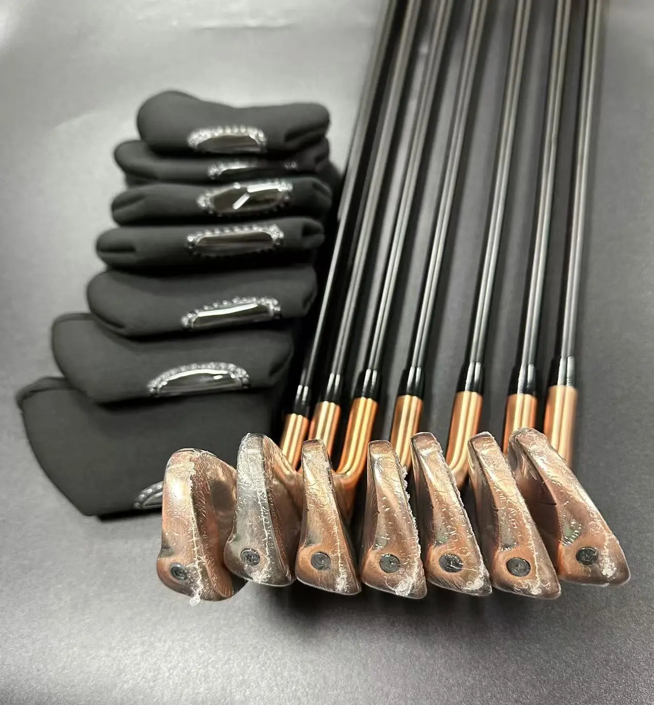 Golf Irons Copper Color Set P 790 456789p with Shaft and Grip P790 Golf Club Iron set 8pcs Head Cover