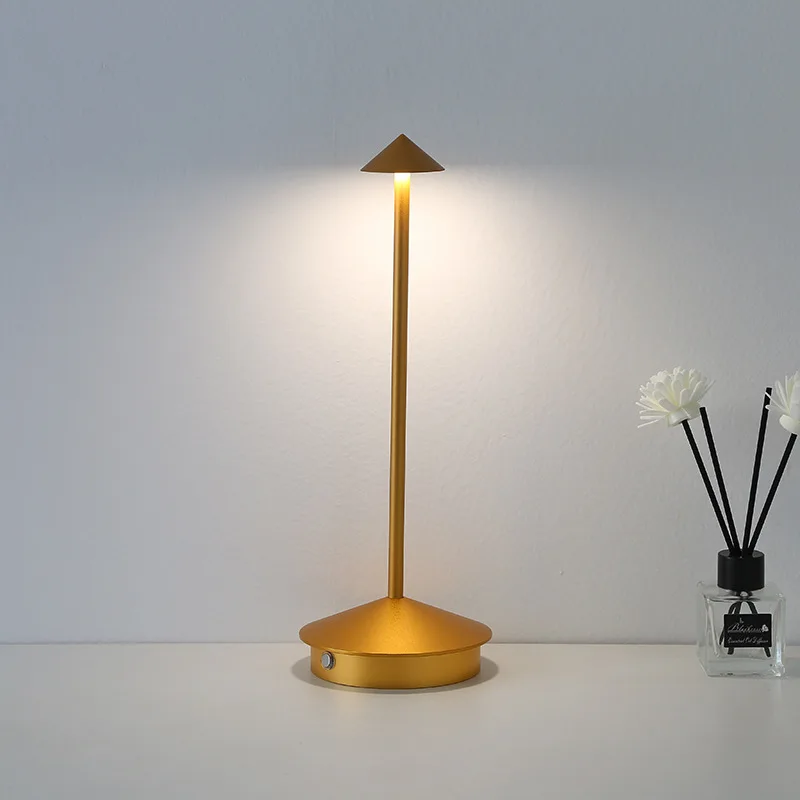 Creative Dining Touch Led Hotel Bar Coffee Pina pro Table Lamp Rechargeable Table Lamp Lampada Da Tavolo Decorative Desk Lamp 3