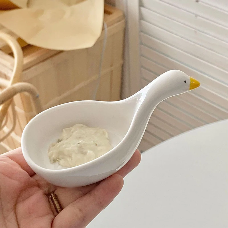 Swan Shaped Seasoning Dish Soy Sauce Plate Ceramic Disc Tomato Holder Salad Dressing Container Creative Table Decoration Home