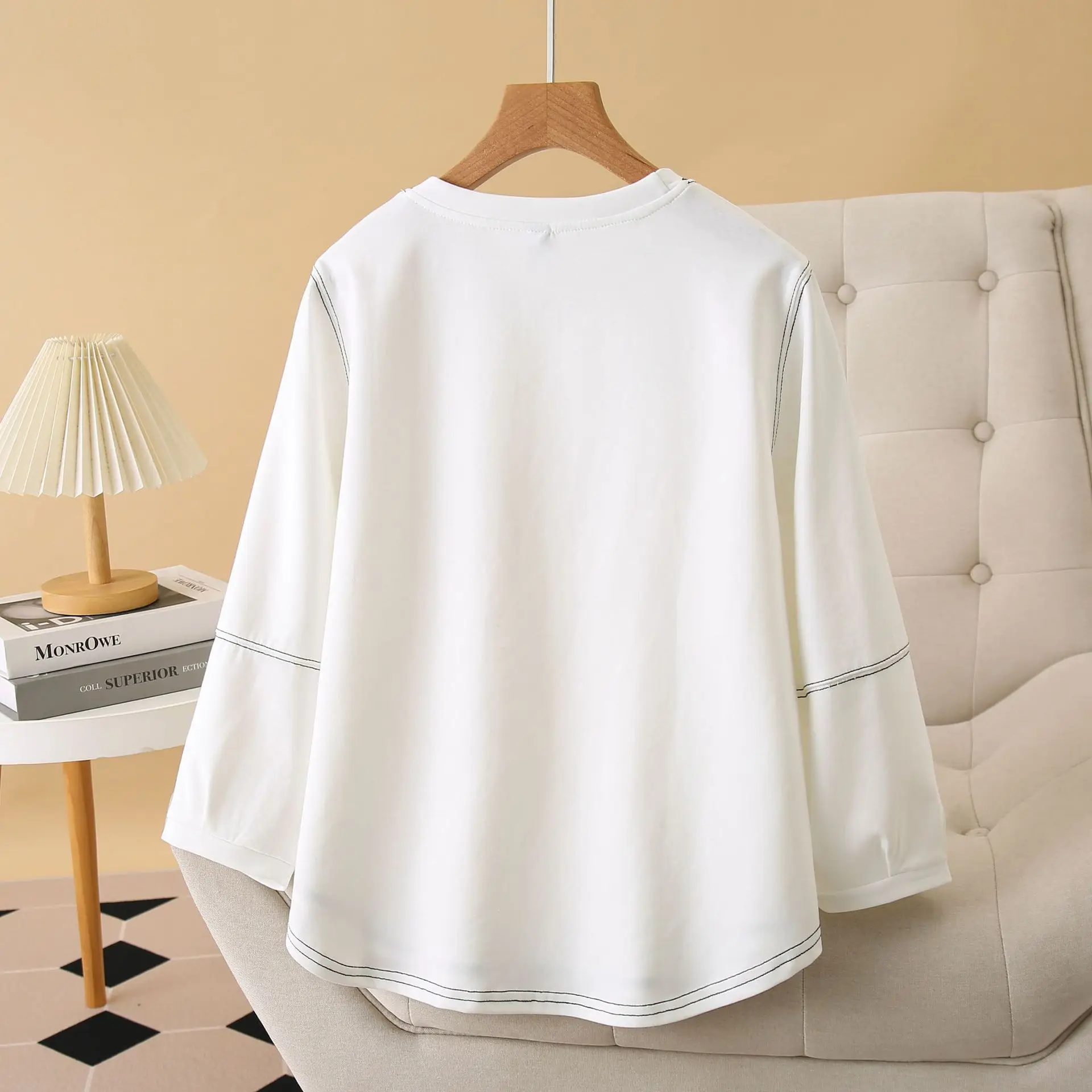 Spring 100kg Plus Size Top New Bright Line Lantern 3/4 Sleeved Women's Slimming T-shirt 2501