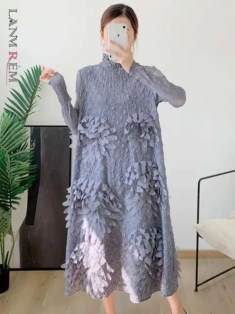 LANMREM High End Pleated Dress For Women Turtleneck Long Sleeves Tassel Elegant Style Ladies Holiday Clothing 2025 Spring 2R7632