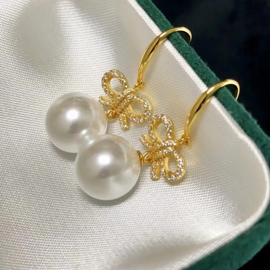 

Gorgeous 10-11mm South China Sea Round White Pearl Pendant Earrings 925s SILVER