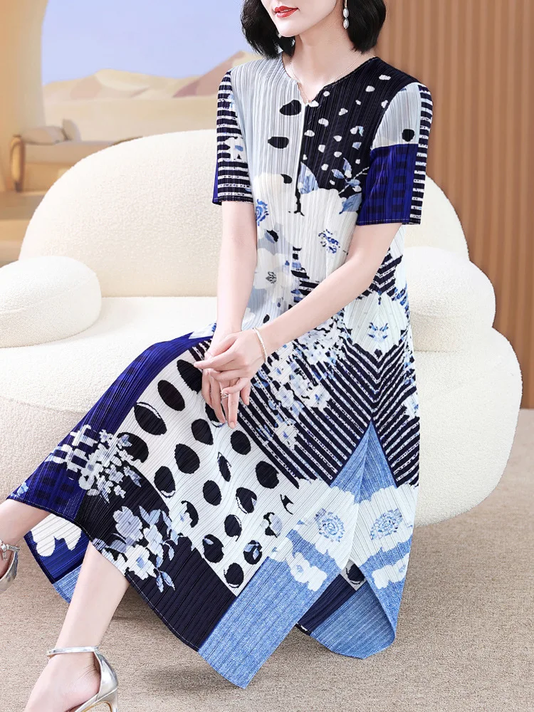 

Mom Elegant Dress Women's Summer 2023 New Short-sleeved Floral Dress Noble Large-size Women's Long Dress