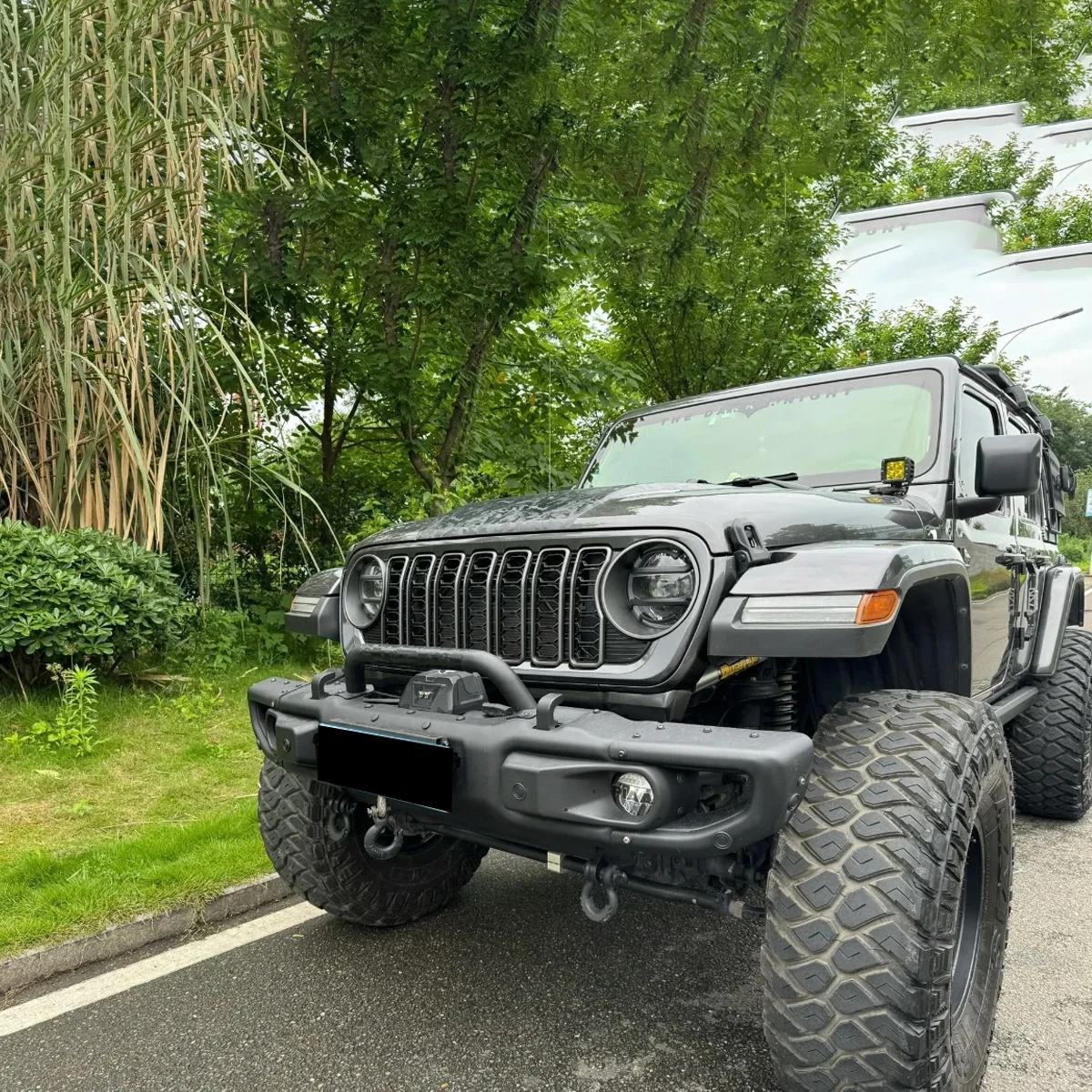 For Jeep Wrangler JK JKU 2007-2015 Lantsun J400 Style Front Bumper Mesh Grille