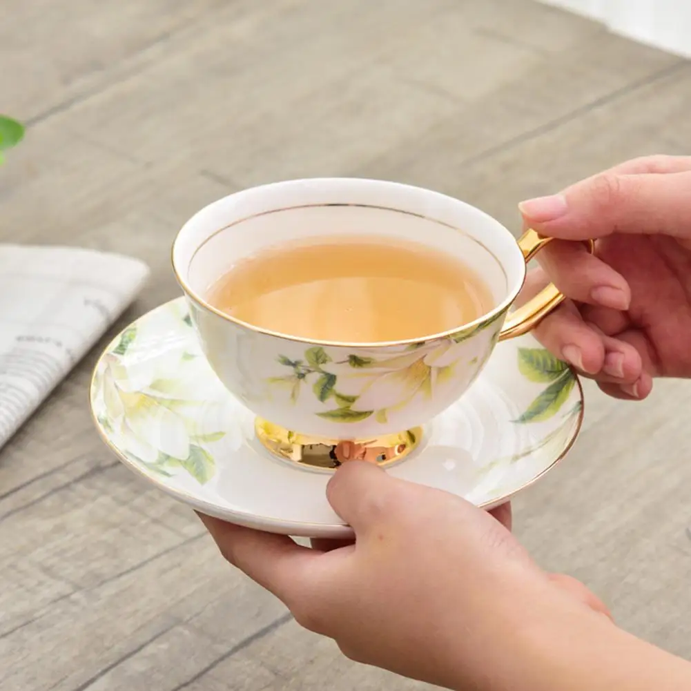 

European Style Bone Porcelain Coffee Cup Set Vintage Ceramic Afternoon Tea Saucer Spoon Luxury Gift For Cafe Shop Home