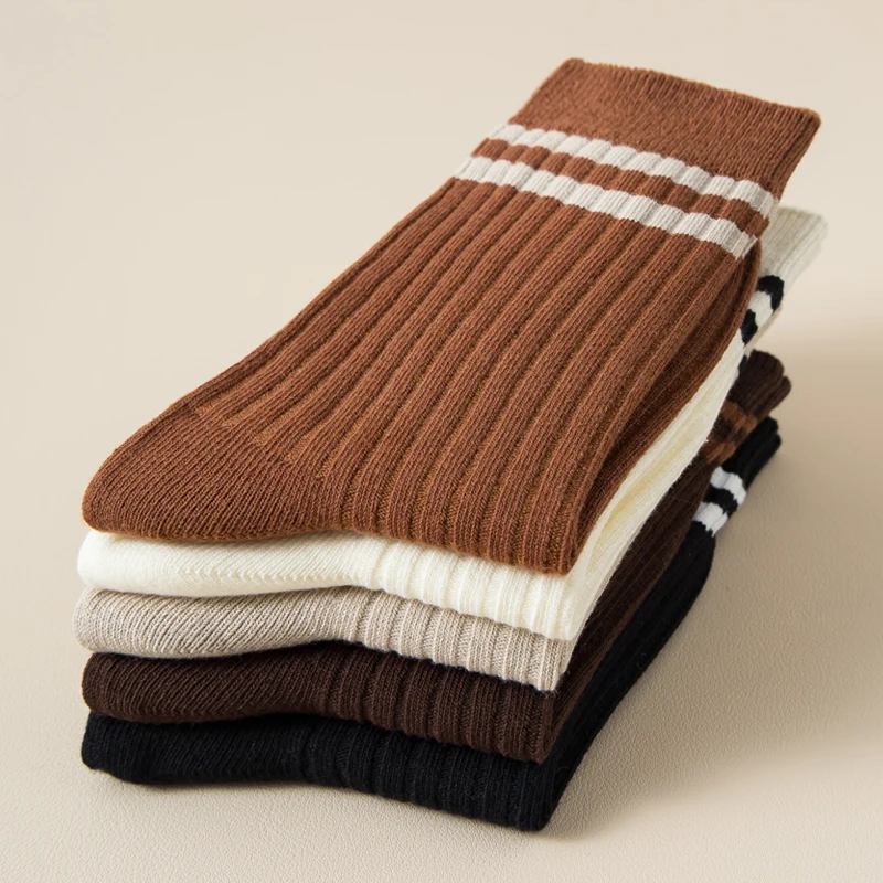 Hohe Qualität 5Pairs frauen Socken Herbst Winter Neue Medium Rohr Gekämmte Baumwolle Einfarbig Mode Komfort Weibliche Socken – Detail 6