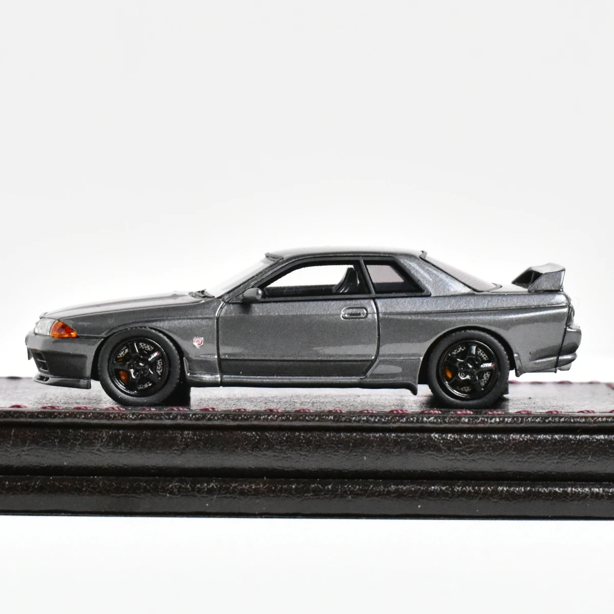 Ignition IG 1:64 GTR R32 NISMO CRS Diecast Model Cat