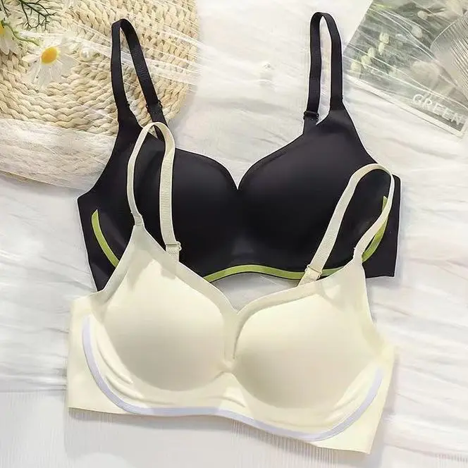 

Underwear With Contrasting Colors Small Chest Gathered Together No Mark Fixed Cup Beautiful Back Soft Support Bra