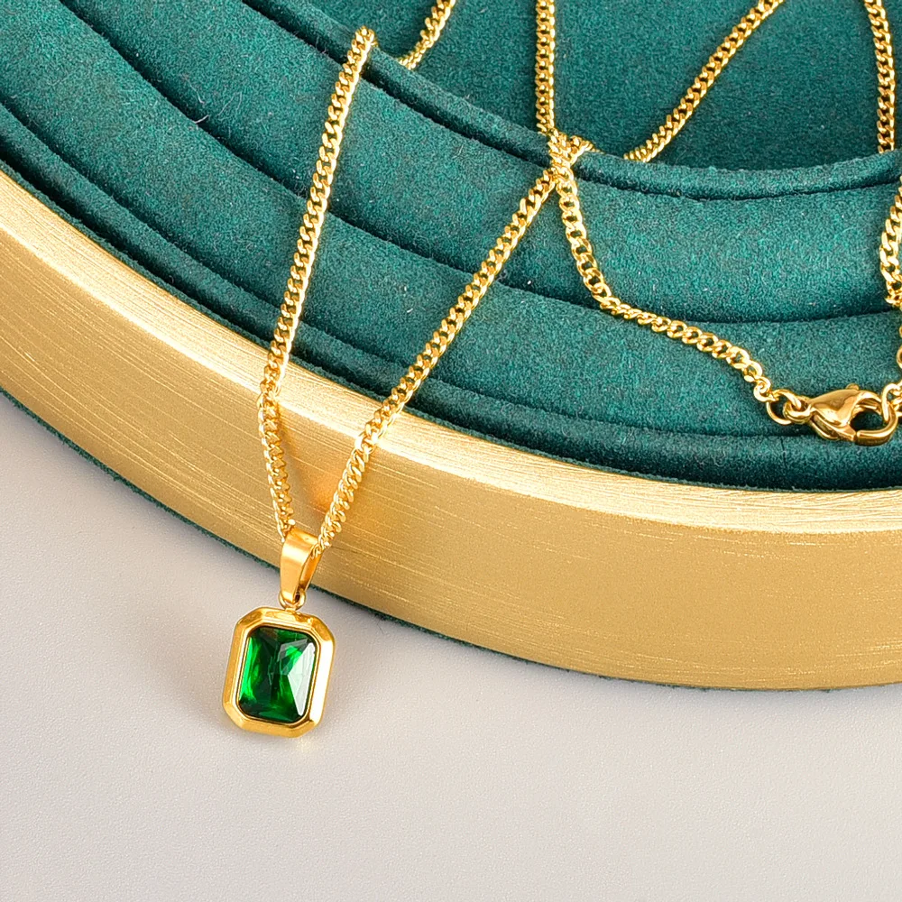 

Blue Green Crystal Necklace Women Gold-plated Hip-hop Necklace Couple Clavicle Chain Tide Titanium Steel Fashion Jewelry Gift