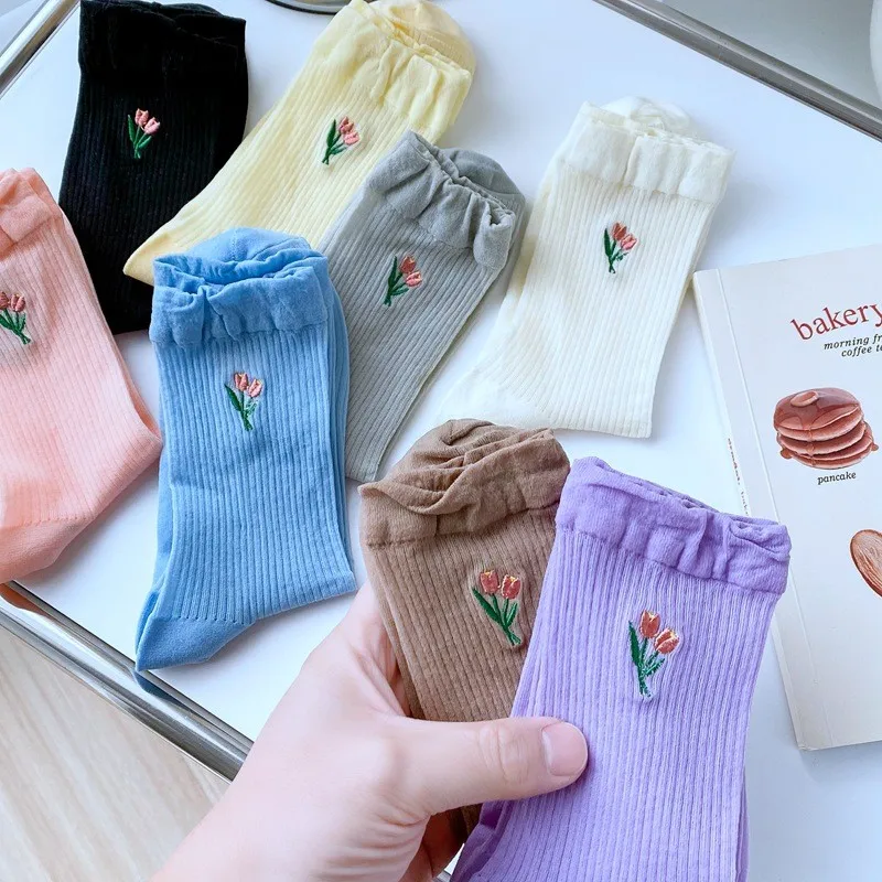 Women's Stacked Socks Thin Flower Embroidered Cute Simple Fashion Versatile Hot Selling College Sports Women's Cotton Socks I137