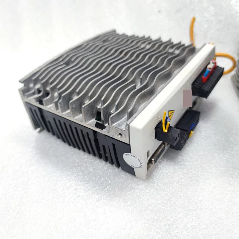 S72402-NANANA Used in good condition Servo drive