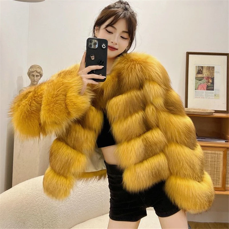 

2024 Autumn/Winter Fashion New Short Long sleeved Thickened Warm Fox Fur Imitation Leather Coat Women's Trend