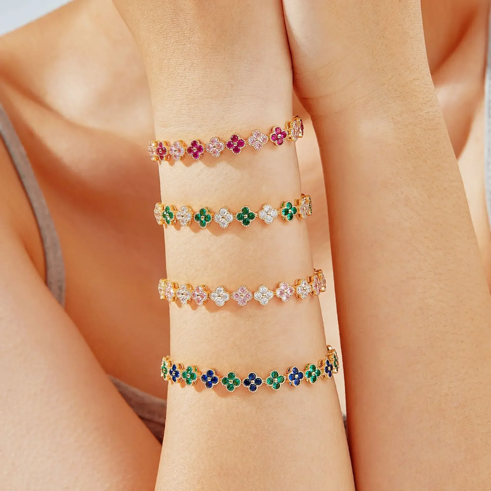Colorful 18K Gold Plated Clover Bracelet with Shining Zircon – Cute & Edgy Fashion Jewelry Gift