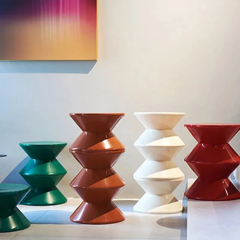 Luxury Design Astic Sgabello Vanity Nordic Adulti Fashion Floor Leisure Side Table Creative Meubles De Chambre Mobili Unici