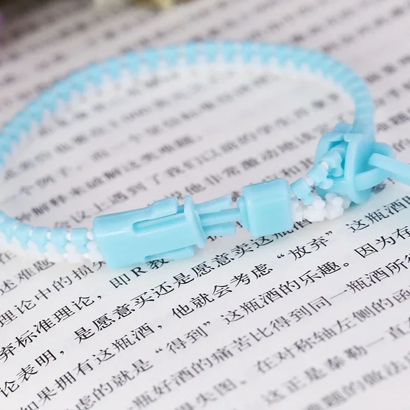 24/48pcs Friendship Fidget Zipper Bracelets 7.5 Inches Sensory Toys Set Neon Colors Birthday Party Favors for Kids Goodie Bags
