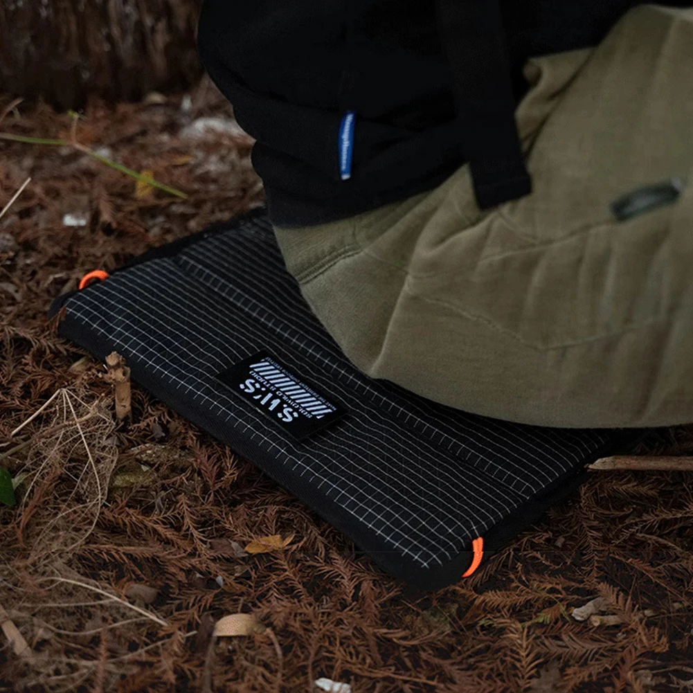 Outdoor Picnic Sitting Mat Waterproof Travel Folding Cushion Anti-Slip Moisture-Proof Sitting Pad for Outdoor Camping 2