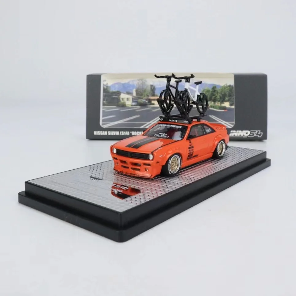 INNO cars 1:64 NISSAN SKYLINE GT-R R32 pandem Rocket rabbit