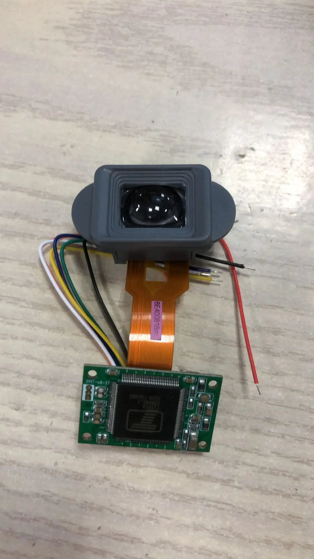 Visor monocular com visão noturna, visor com