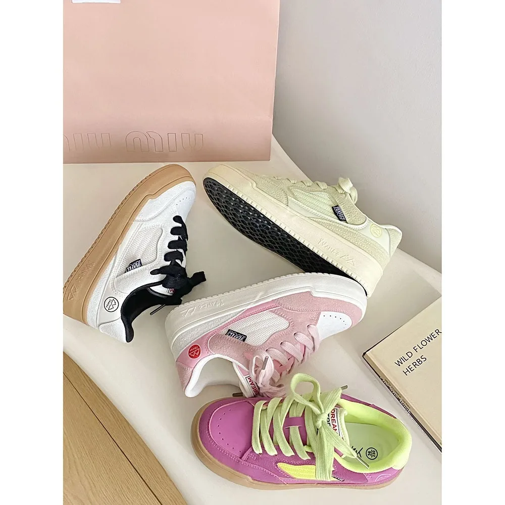 Thick Soled Silver Board Shoes Spring/summer 2024 Flat Heels Women Casual Shoes Lightweight Bright Colored Women Shoes 24-185