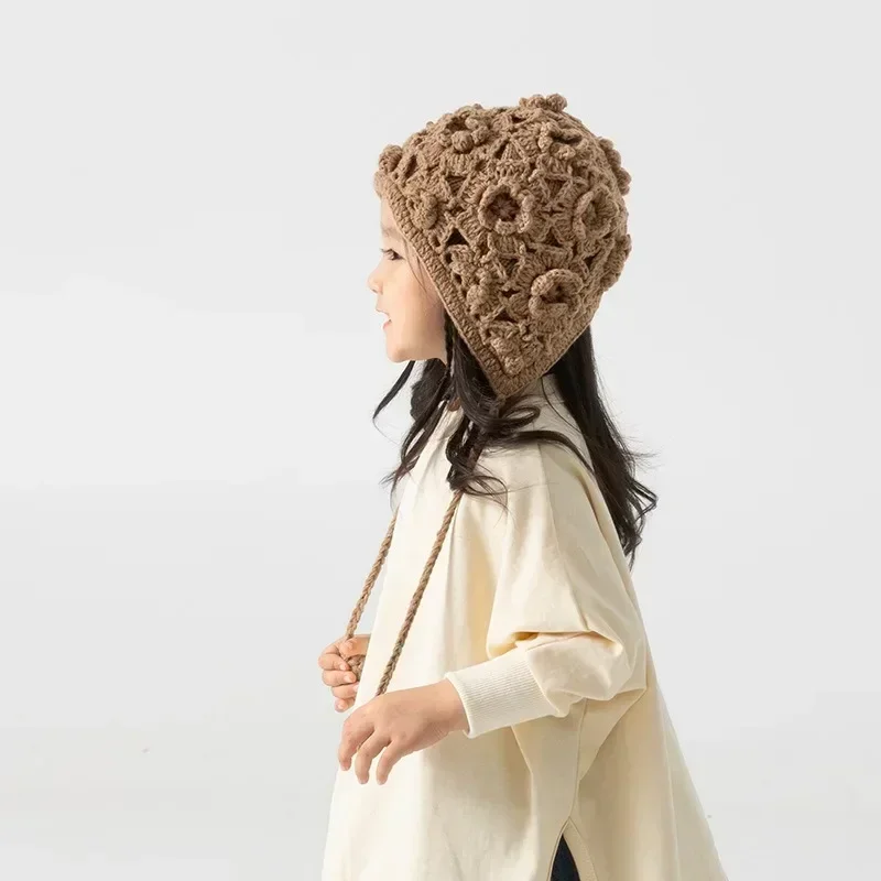 Vintage Flower Kids Hat Autumn Winter Openwork Flower Beanie Girl Hand Knitted Fringe Strap Ear Protection Princess Hat 4