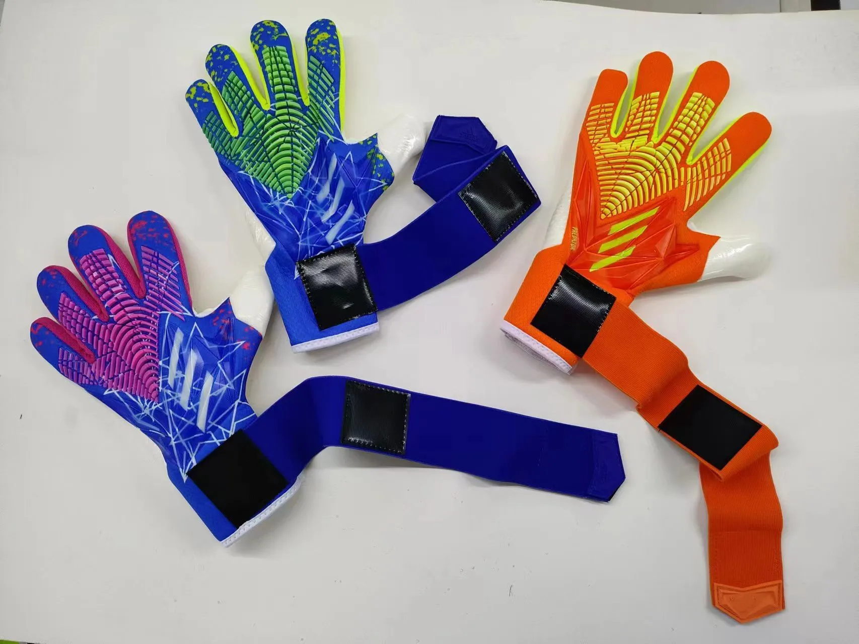 Detachable Wrist Strap Goalkeeper Glove Non Slip Professional Soccer