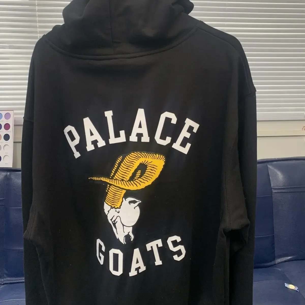 Рисунок 2 - Мужской и Женский утепленный пуловер