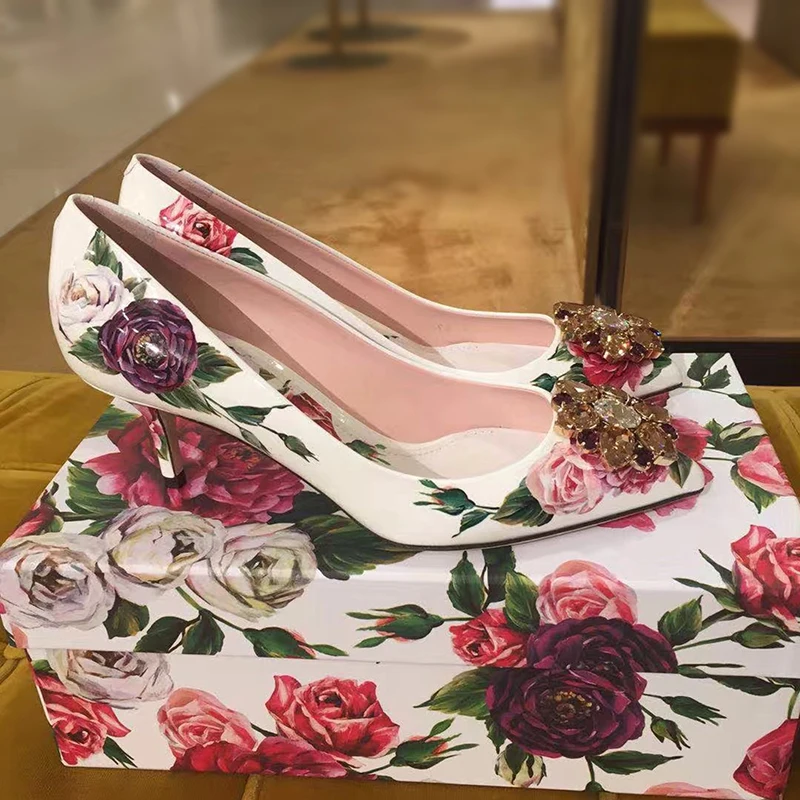 

Туфли-лодочки женские декорированные стразами, заостренный носок, высокий каблук, блестящие, под платье с драгоценными камнями, украшение для невесты, весна