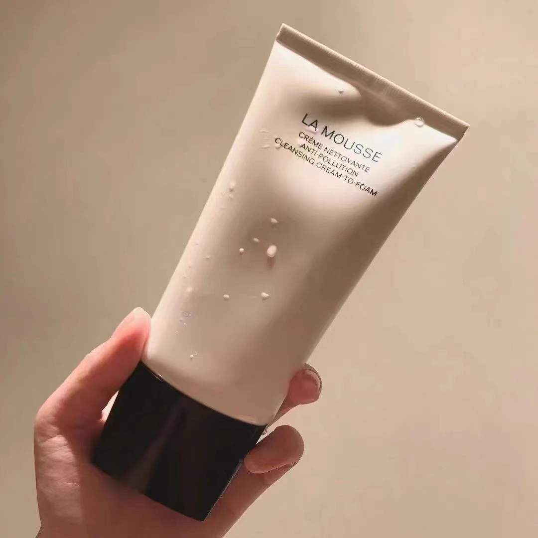 

Camellia Facial Cleanser 30ml Three in one Moisturizing foam Cleanser