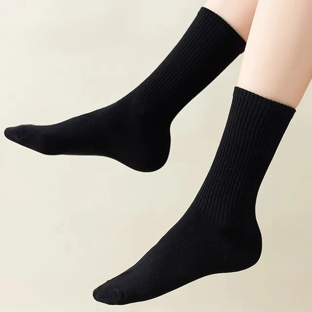 6 Pairs Middle Tube Socks For Men Solid Colour In White and Black Streetwear Harajuku Fashion Breathable and Casual Socks 2