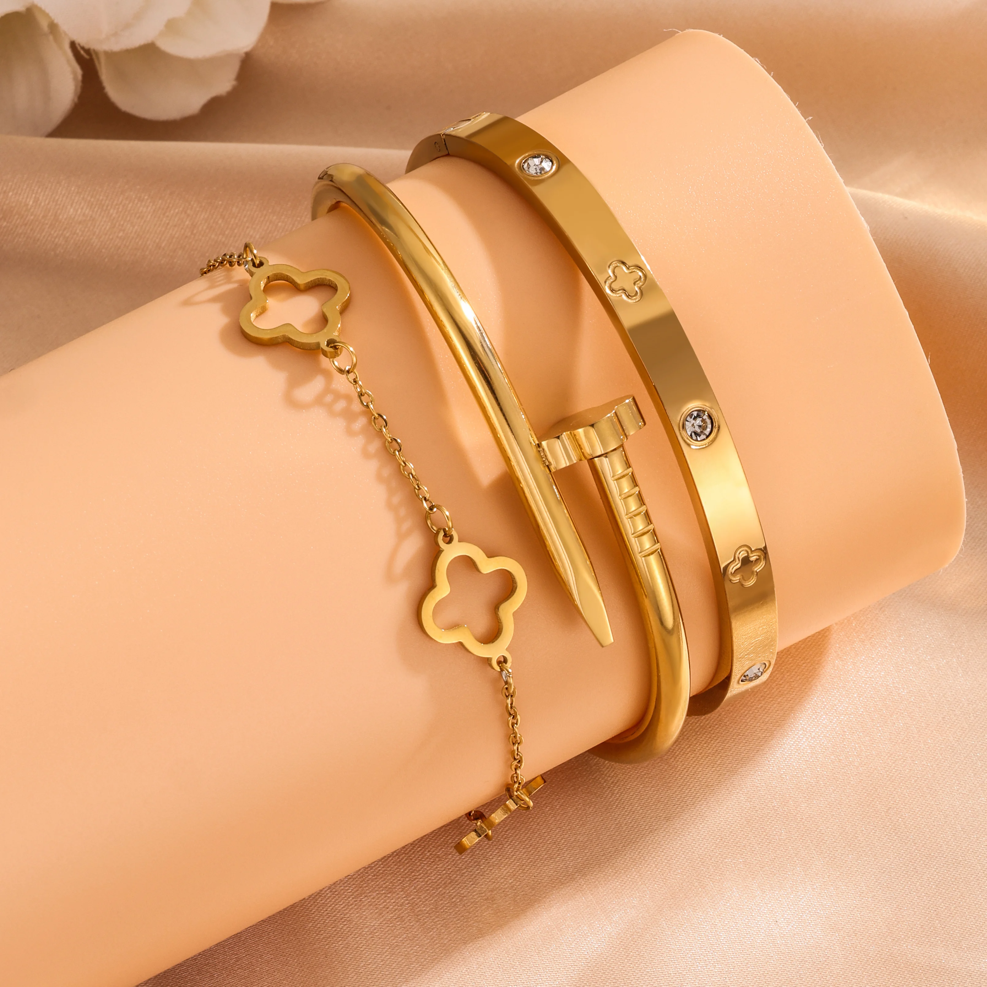 Stainless Steel Four-leaf Clover Nail Set Bracelet Women Plated 18k Gold Couple Holiday Gift Queue Daily Jewelry stainless steel bracelet