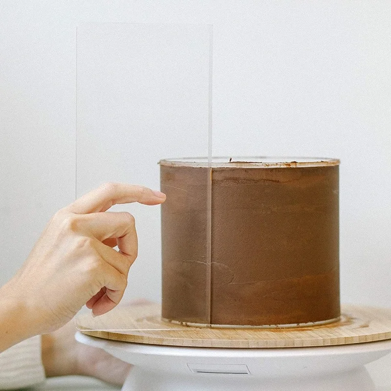 Рисунок 3 - Прозрачный скребок для торта