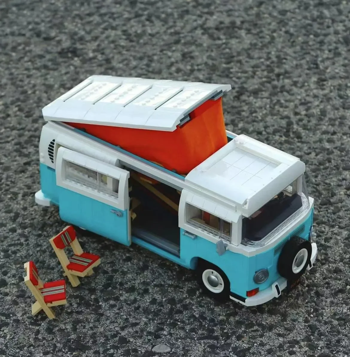 

In Stock The T2 Camper Car Van Model Building Blocks Compatible 10279 DIY Bricks Toys for Children Christmas Birthday Gift