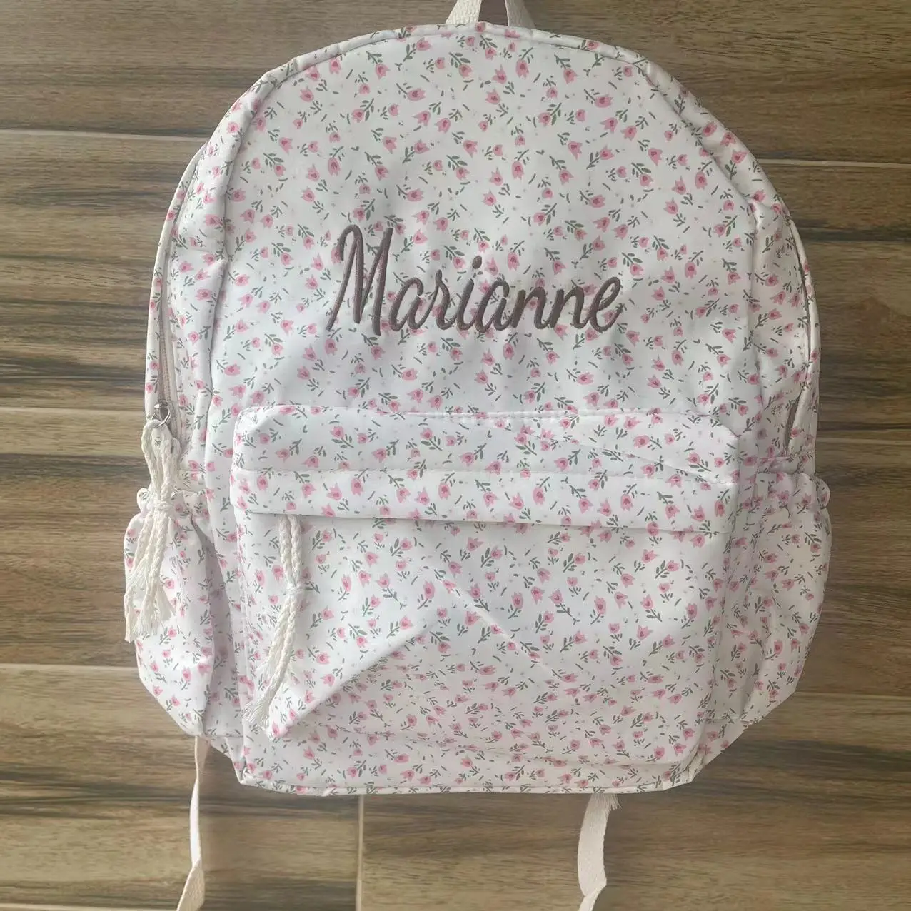 

Customized New Schoolbag Women's Floral Leisure Backpack Personalized Name Girl's Flower Backpack Unique Gifts Bag for Ladies