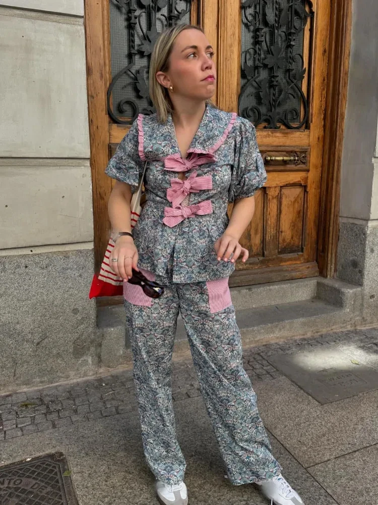 

Блузка женская летняя с коротким рукавом и воротником «Питер Пэн»