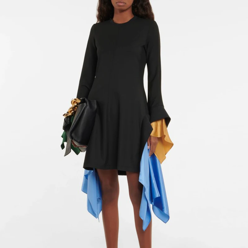 

Платье женское атласвечерние с длинным рукавом и круглым вырезом